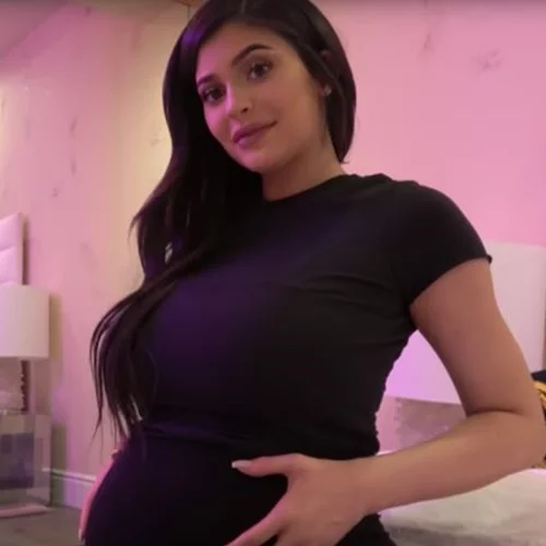 Kylie Jenner | Πώς κατάφερε η φωτογραφία της να γίνει meme!