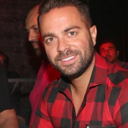 Ηλίας Βρεττός | Η συγκλονιστική φωτογραφία στο κρεβάτι του νοσοκομείου