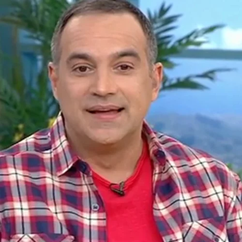 Κρατερός Κατσούλης | Επέστρεψε στη «Φωλιά των ΚουΚου»