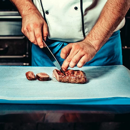 Ο σωστός τρόπος για να ψήσεις μια ζουμερή μπριζόλα είναι το reverse searing