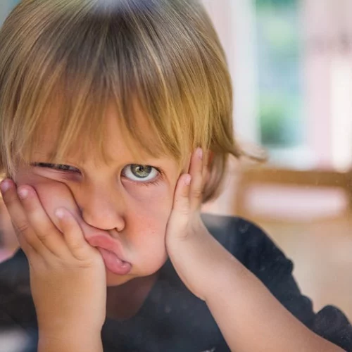 «Δεν φταίει το παιδί, αλλά το ταμπεραμέντο του» – τα 9 χαρακτηριστικά που το διαμορφώνουν