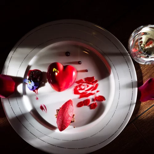 Love Alert! Κέρδισε ένα ρομαντικό δείπνο για 2 στο Varoulko Seaside (αποτελέσματα)