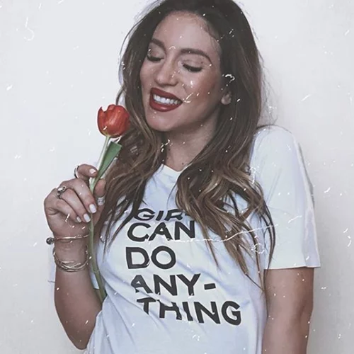 Αθηνά Οικονομάκου | Οι πρώτες φωτογραφίες από το μαιευτήριο και η νονά του μωρού!