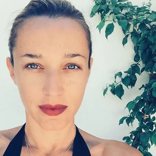 Κάτια Ζυγούλη | Ποζάρει χωρίς μακιγιάζ για την Παγκόσμια Ημέρα της Γυναίκας