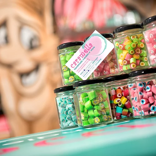 Caramella | Η τέχνη της χειροποίητης καραμέλας σε μεταφέρει στη μαγεία του παραμυθιού