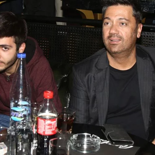 Γιώργος Θεοφάνους | Βραδινή έξοδος με τον κούκλο γιο του!