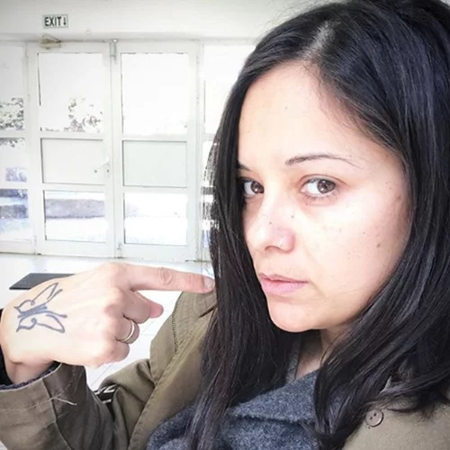 Κατερίνα Τσάβαλου | Ποζάρει με νέο hairlook