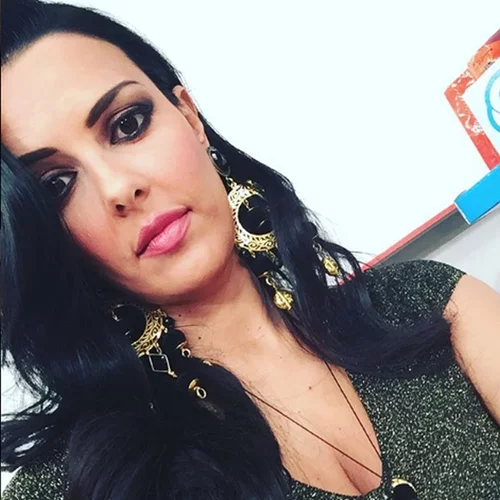 Όλγα Λαφαζάνη | Η πρώτη φωτογραφία με το νεογέννητο!