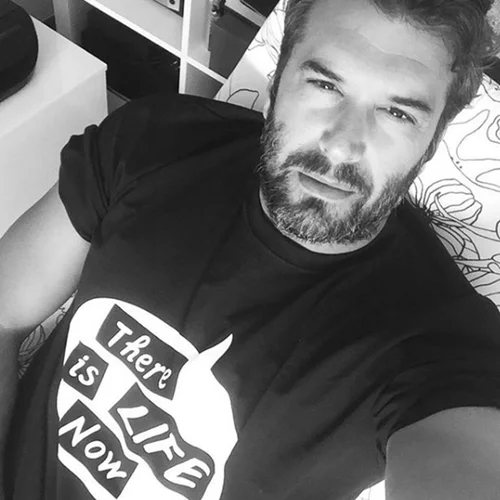 Αντώνης Βλοντάκης | Η πρώτη φωτογραφία μετά το χειρουργείο