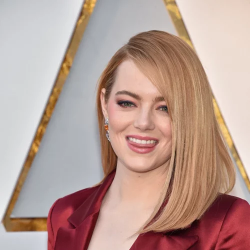 Τι κοινό έχει η Emma Stone με την Βασίλισσα Ελισάβετ;