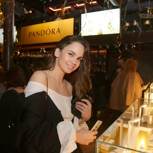 Το Golden Party που συγκέντρωσε όλους τους celebrities στο κέντρο της Αθήνας