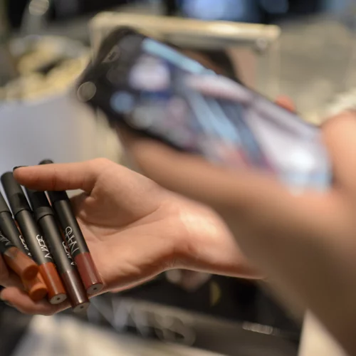 NARS: Όλα όσα έγιναν στο prive δείπνο για το επίσημο λανσάρισμα