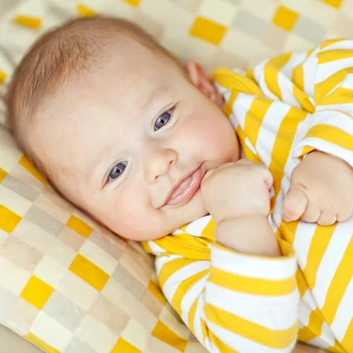 ΣτΕ: Τα παιδιά μπορούν να έχουν και το επώνυμο της μητέρας τους