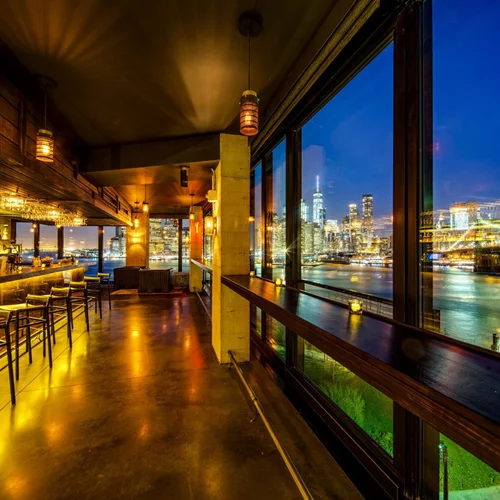 Το bar στο Μπρούκλιν όπου θα πήγαιναν για ποτά οι James Bond και James Dean