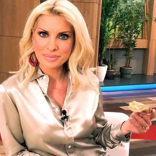 Ελένη Μενεγάκη | Η throwback φωτογραφία που και το μήνυμα αγάπης