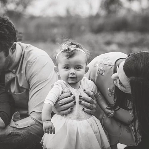 Ο μύθος της «δεμένης οικογένειας»