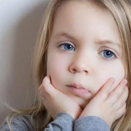 3 οφέλη που αποκομίζουν τα παιδιά όταν τους απαντάμε «δεν ξέρω» (αν όντως δεν ξέρουμε)