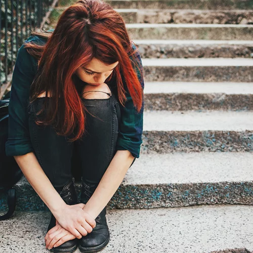 Ανάλυσέ Το: Αυτοτραυματισμός | Tι υποδηλώνει και πώς αντιμετωπίζεται