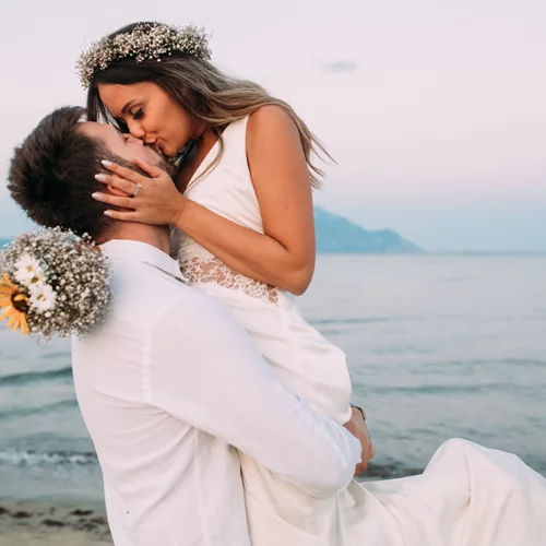 Οι 7 κινήσεις για να έχεις φωτογένεια στις φωτογραφίες του γάμου σου