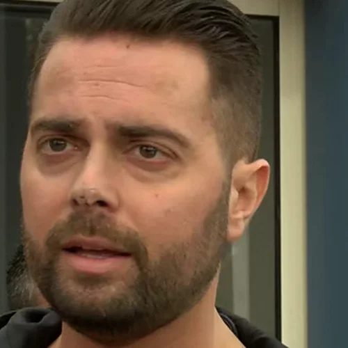 Ηλίας Βρεττός | Πήρε εξιτήριο! Η συγκινητική εξομολόγηση on camera