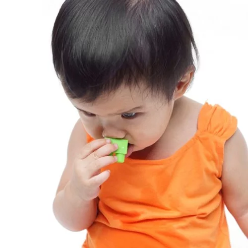 Τι να κάνεις αν πνίγεται το μωρό ή το παιδί;