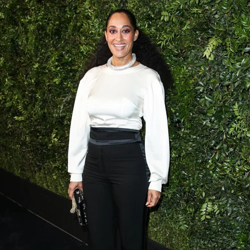 Η αντίδραση της Tracee Ellis Ross σε μια 'πειραγμένη' φωτογραφία της