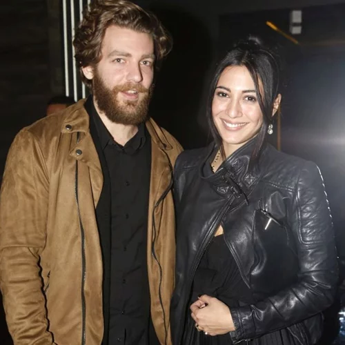 Ευγενία Σαμαρά | Βραδινή έξοδος με τον σύντροφό της