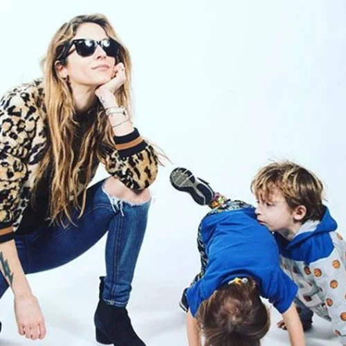 Σοφία Καρβέλα | Η τρυφερή φωτογραφία με τους γιους της