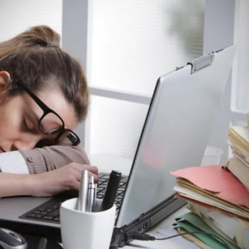 Επιστροφή στο γραφείο μετά τις γιορτές; Βρήκαμε τους τρόπους για να την παλέψεις