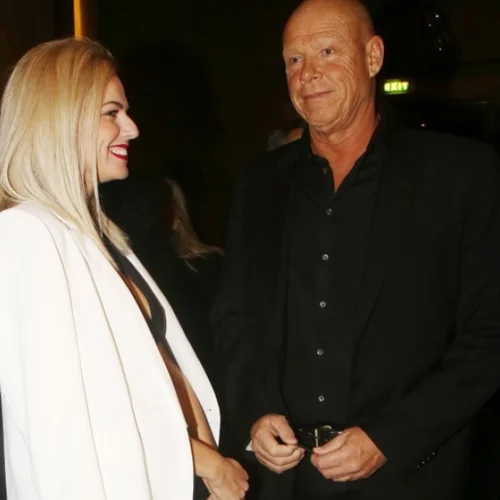 Τζώνη Καλημέρης & Χριστίνα Κοντοβά | Full in love στις παραλίες της Μυκόνου