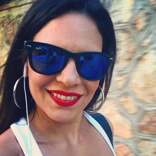 Μαρίνα Ασλάνογλου | Ποζάρει μαζί με το νεογέννητο μωρό της