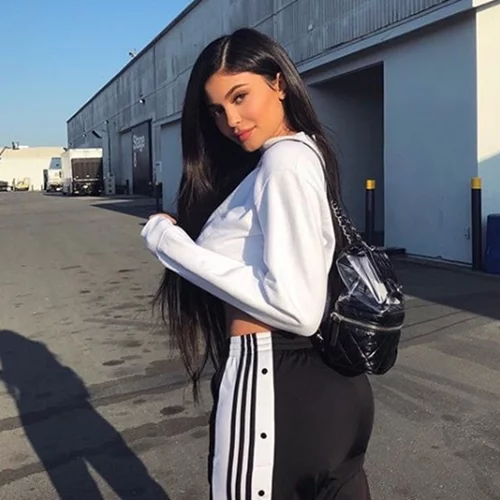 Η Kylie Jenner έχει χάσει όλα τα κιλά της εγκυμοσύνης!