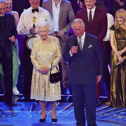 Βασίλισσα Ελισάβετ | Πώς αντέδρασε όταν ο Πρίγκιπας Κάρολος την αποκάλεσε «μανούλα»;