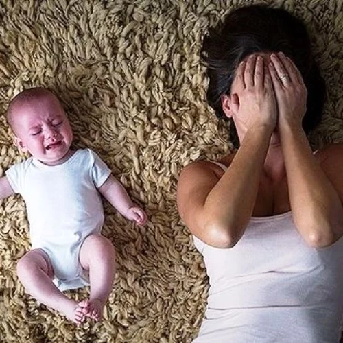 Η επιλόχειος κατάθλιψη, χωρίς ωραιοποιήσεις, σε μια ιστορία