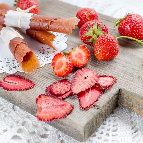 Αποξηραμένα φρούτα | Πώς θα φτιάξεις τσιπς φράουλας πανεύκολα