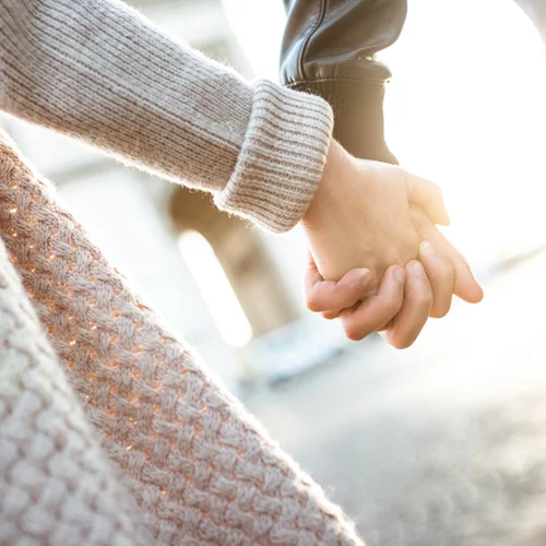 Ανάλυσέ Το | Γιατί κάποια άτομα έχουν προσκόλληση στον πρώην;