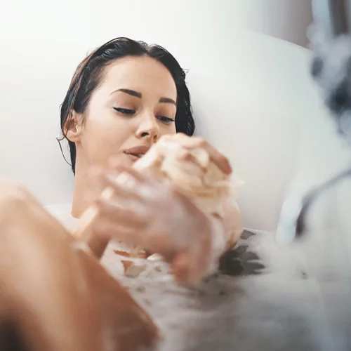 Επαναφορά του δέρματος | 3 κινήσεις που πρέπει να κάνεις με το που γυρίσεις από διακοπές