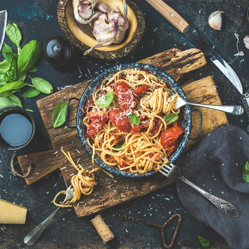 Δεν φταίνε τα μακαρόνια για τα περιττά κιλά - το επιβεβαιώνει η επιστήμη