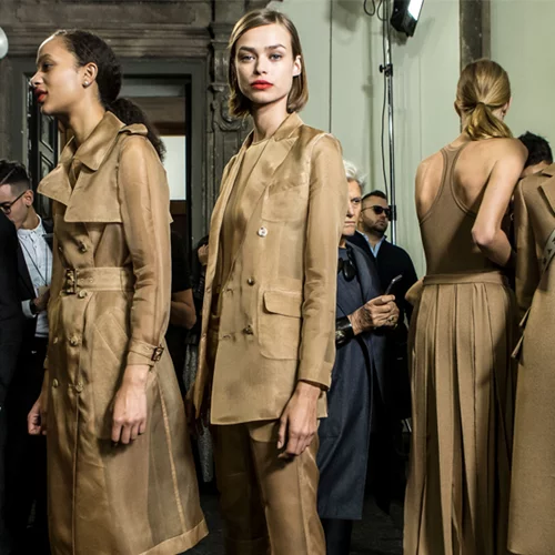 Γυναικείο κοστούμι | Δες πώς θα το συνδυάσεις την Άνοιξη 2018