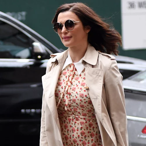 Η εγκυμονούσα Rachel Weisz με το τέλειο ανοιξιάτικο look