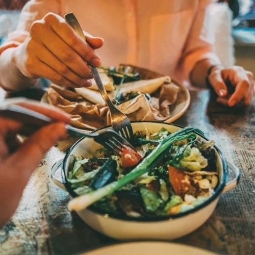 Πρέπει να χάσεις κιλά; Ακολούθησε τους 5 «χρυσούς» κανόνες σε κάθε σου γεύμα