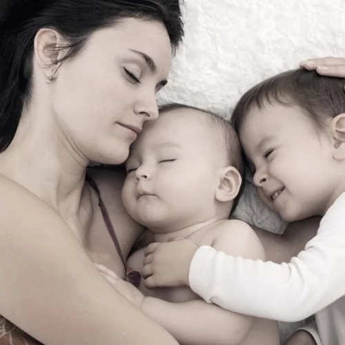 Συγκοίμηση – όλοι θέλουμε να κοιμόμαστε με αυτούς που αγαπάμε