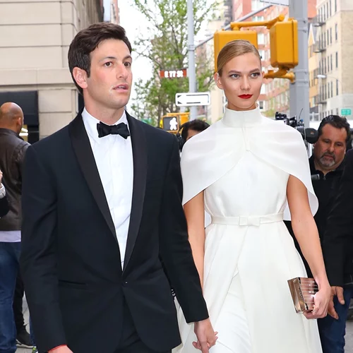 Η Karlie Kloss είναι έγκυος