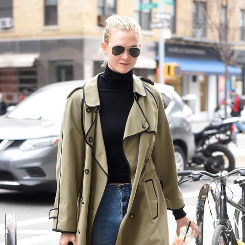 Ashley Graham - Karlie Kloss | Κάνουν μαζί acro yoga