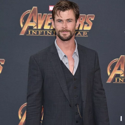 O Chris Hemsworth θα κολυμπήσει με καρχαρίες για το National Geographic