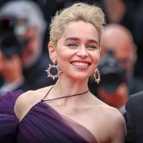 Emilia Clarke | Τα δημόσια φιλιά με τον σύντροφο της