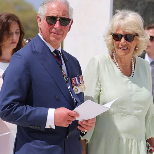 Πρίγκιπας Κάρολος | Έδωσε στη δημοσιότητα σπάνια πορτραίτα της βασιλικής οικογένειας