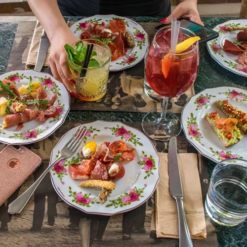 Frankie | Το καλύτερο μέρος για το διάλλειμα σου στη δουλεία