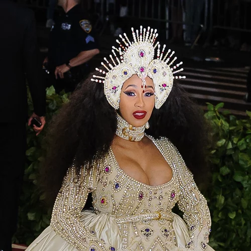 Cardi B | Έφερε στον κόσμο το πρώτο της παιδί