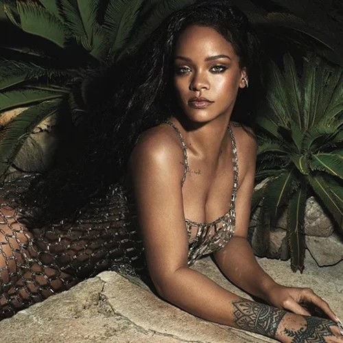 Rihanna | Η νέα συλλογή εσωρούχων της για τον Άγιο Βαλεντίνο